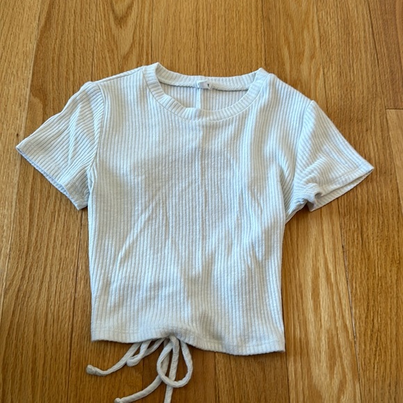 Open-Back T-Shirt - Picture 1 of 2